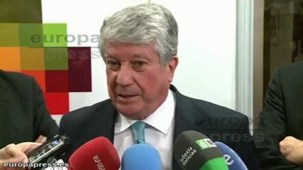Fernández lamenta que Gómez no quiera sentarse con él
