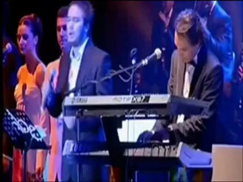 Mustafa Ceceli Takvim (Canlı Performans).wmv