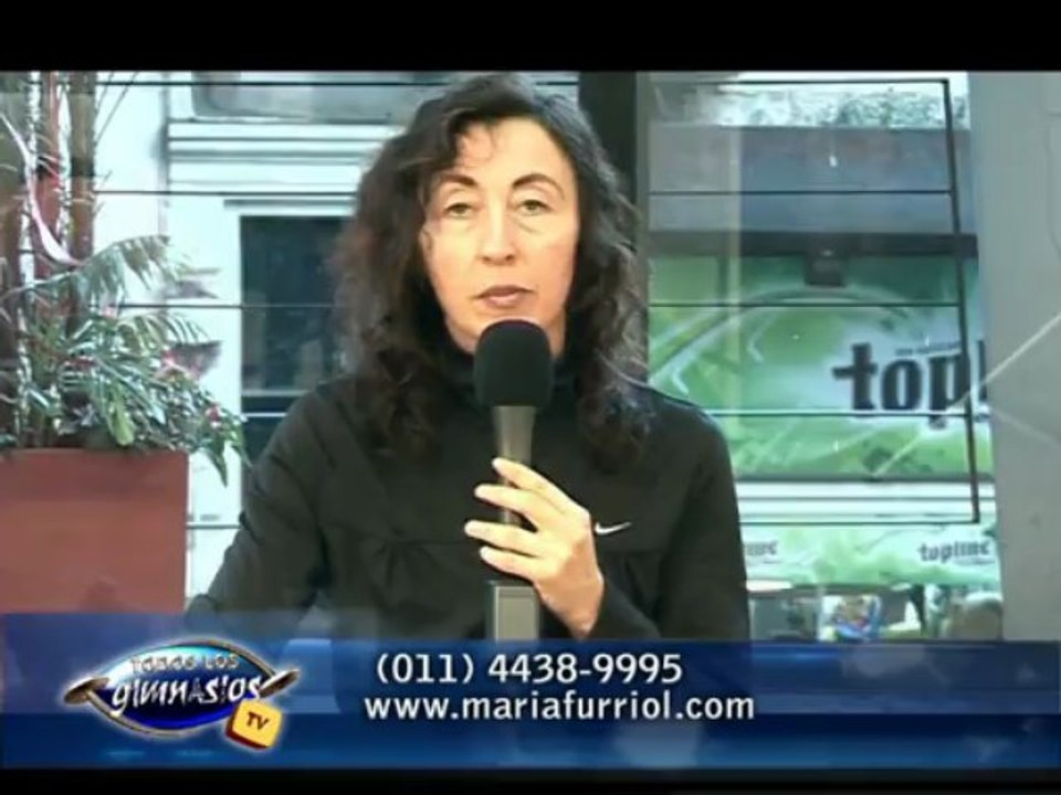 Ejercicio de Pilates con la pelota suiza para mejorar la postura - Prof. Maria Furriol