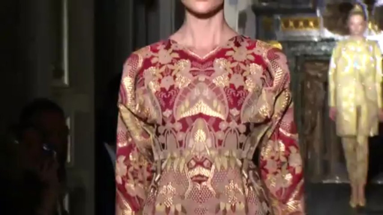 Valentino _ Haute Couture Fall Winter 2012_2013 Full Show _ Exclusive