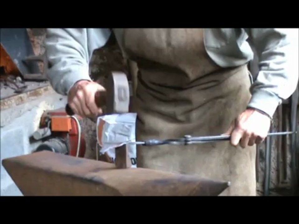 Démonstration au Musée de la Forge de St Malon sur Mel en Brocéliande