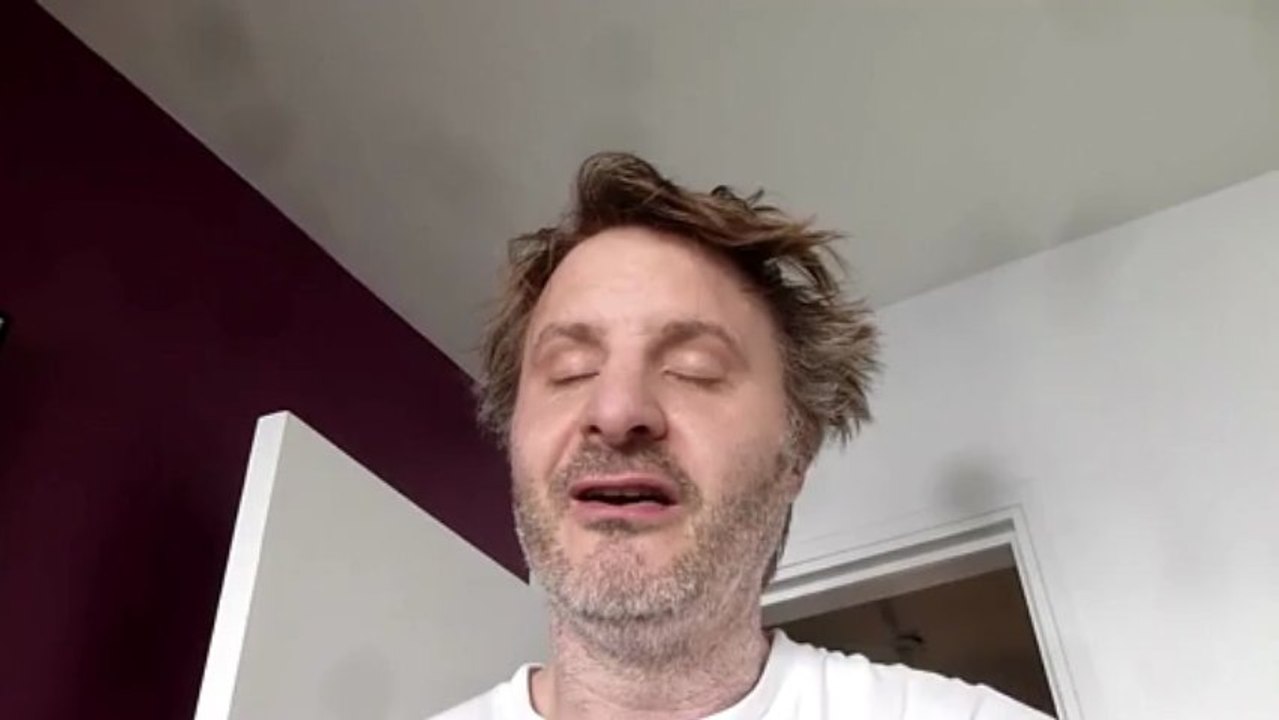 Cyril Perrin présente Le monde du 14 Mars 2013