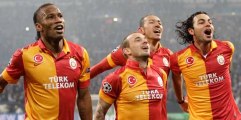 Galatasaray : Drogba, Sneijder and co accueillis en héros à Istanbul !