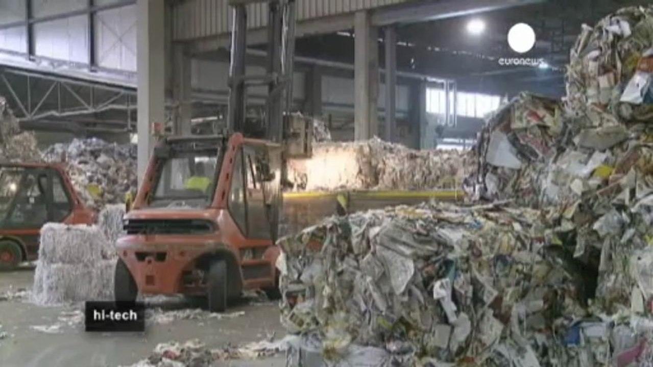 Mopping up oil spills video Dailymotion