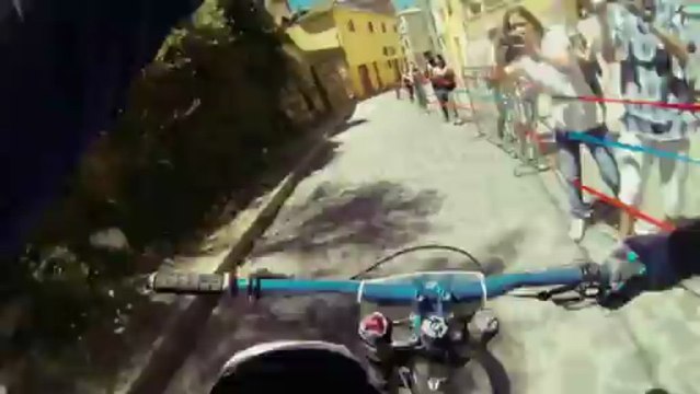 Urban MTB POV in Chile - Red Bull Valparaíso Cerro Abajo 2013