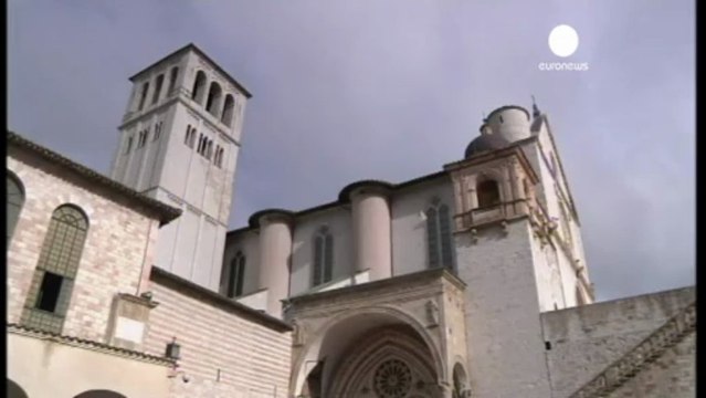 Les habitants d'Assise séduits par le nom du pape François