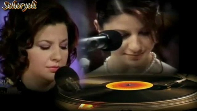 Çiğdem Gürdal ♪♪♪ Aramızda Bitmeyecek Bir Sevgi Var Biliyorum