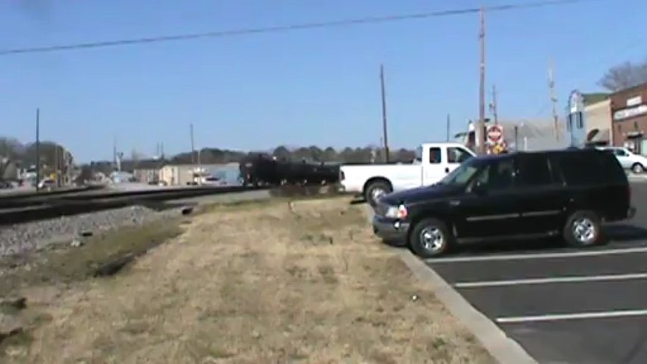 Norfolk Southern mixed Freight northwest through Austell Ga.