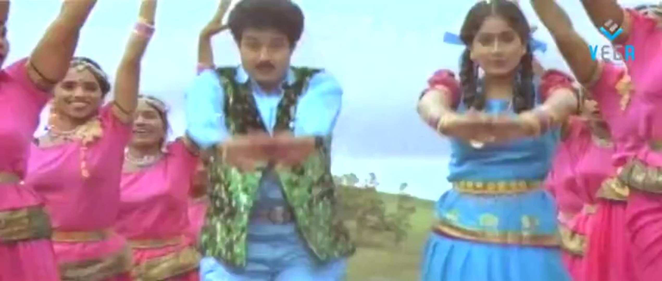 muthyala pandirilo song