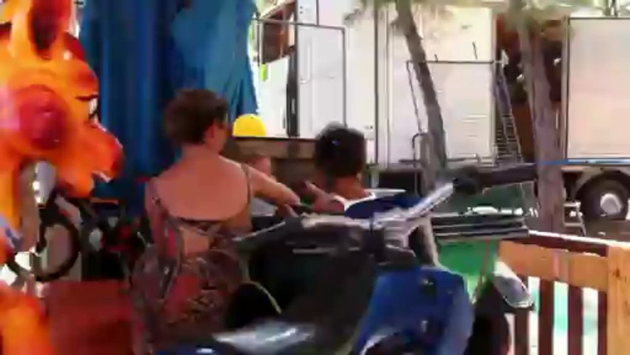 Elio fait son premier tour de manège