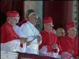 Papa Francisco inicia pontificado com recusa de regalias