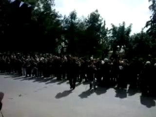 Αποδοκιμασίες κατά βουλευτή της Χρυσής Αυγής