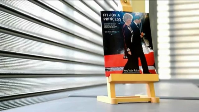 Londres: 10 robes de Diana bientôt vendues aux enchères