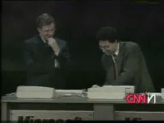 Windows 98 crashes live on CNN