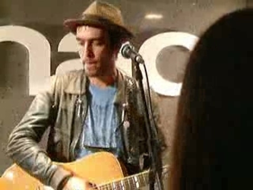 Le ver est dans la pomme- cergy