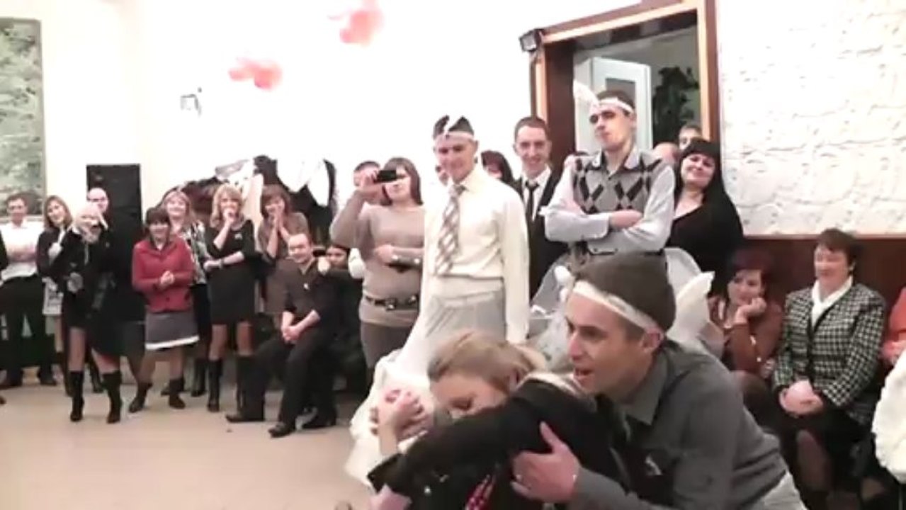 Весільні забави - конкурс  "лебеді"