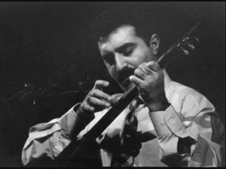 Erdal Erzincan - Çiçekler Ekiliyor