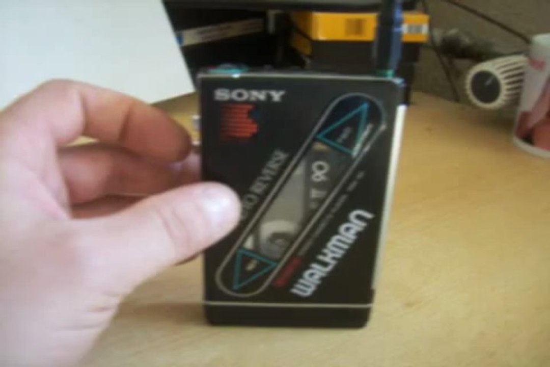 Sony WM-101 Walkman in Mint Full Working new Bell