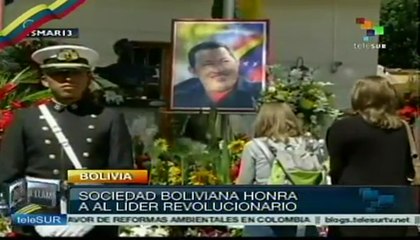 Pueblo boliviano rindió homenaje a Hugo Chávez