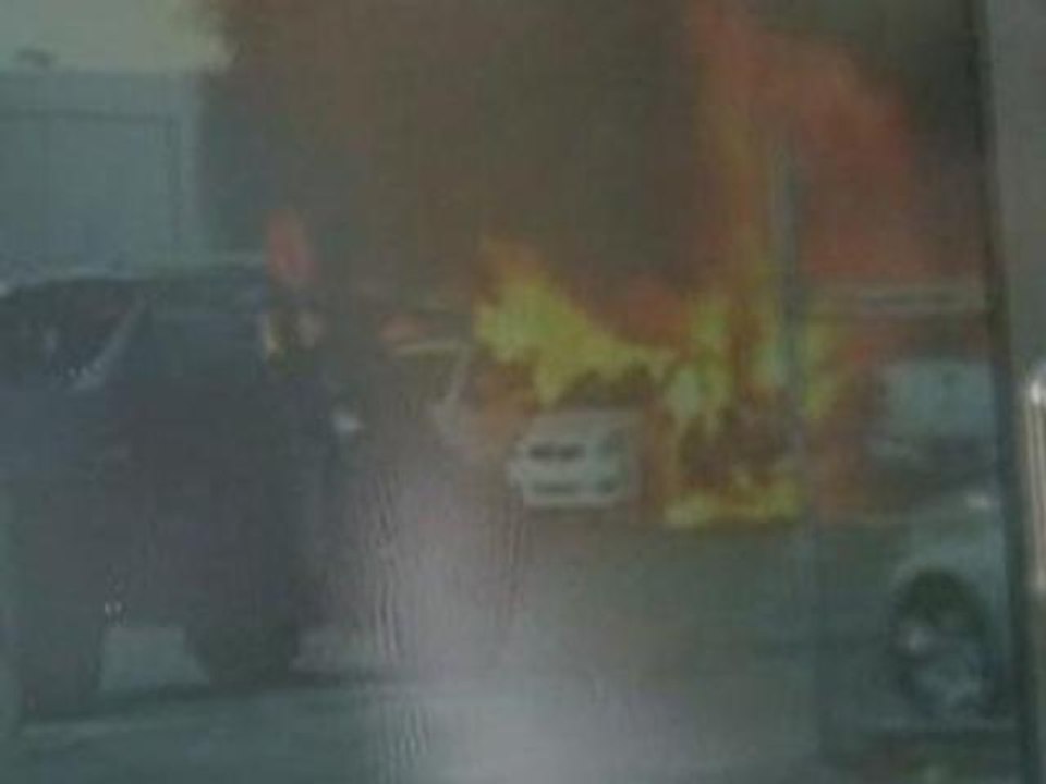 Fla. crash witness: Flames "ate the plane up"