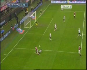 هدف التانى ميلان 2 - 0 باليرمو بالوتيلى &تعليق حفيظ دراجى