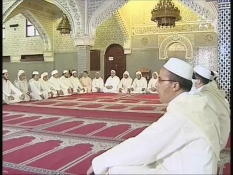LECTURE EN GROUPE DE LA SOURATE AL KAHF ( LA CAVERNE ) - A TIZNIT VILLE DU MAROC