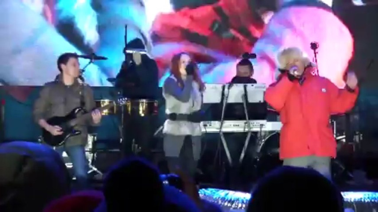 МакSим - Знаешь ли ты (на открытии ТРЦ Калейдоскоп Москва (08.12.2012)