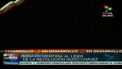Peruanos celebran misa en honor a Hugo Chávez