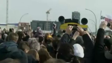 David Hasselhoff à Berlin pour protéger les restes du Mur