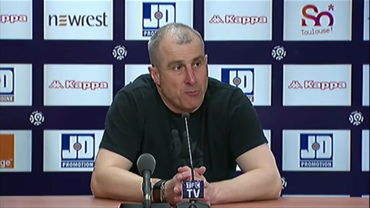 Conférence de presse Toulouse FC - Girondins de Bordeaux : Alain  CASANOVA (TFC) - Francis GILLOT (FCGB) - saison 2012/2013