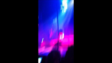 15.03.2013 (Lille) - Jenifer - Est-ce que tu m'aimes