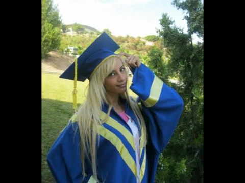 SEVGİLİ YÖNETİCİMİZ MERAL DOĞUM GÜNÜN KUTLU OLSUN!!! NİCE NİCE SAĞLIKLI,KADROLU YILLARA!!! :))