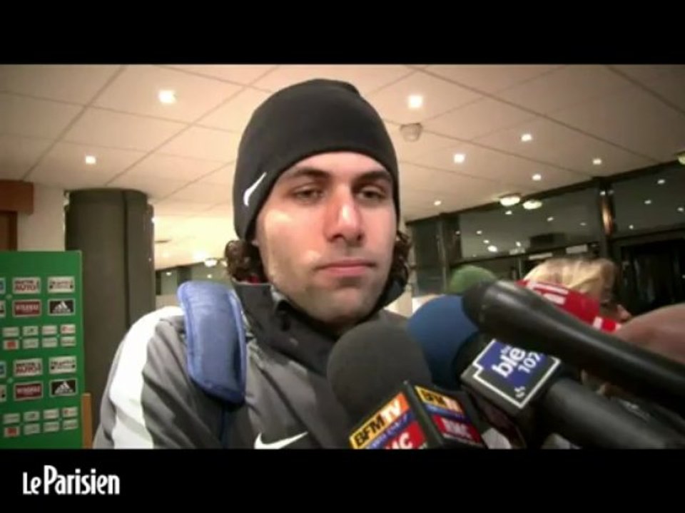 Saint-Etienne / PSG : le coup de gueule de Sirigu contre l'arbitre