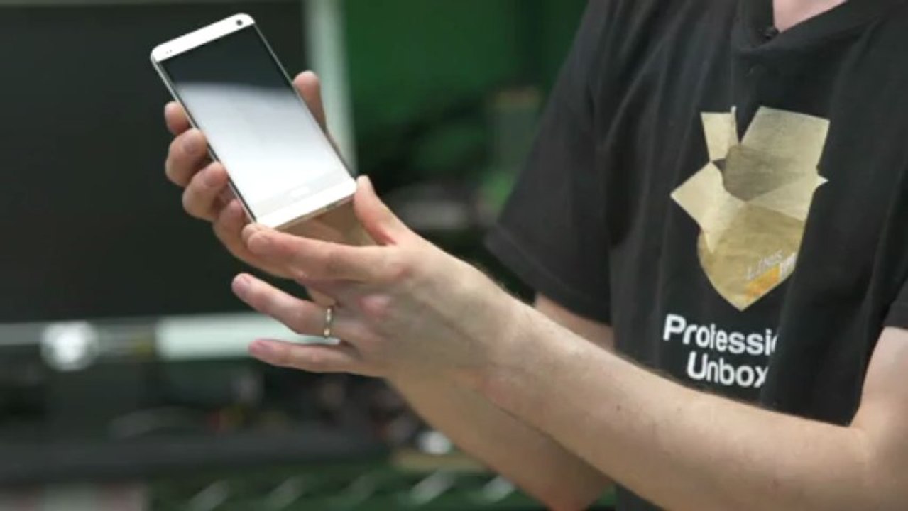 HTC One Unboxing