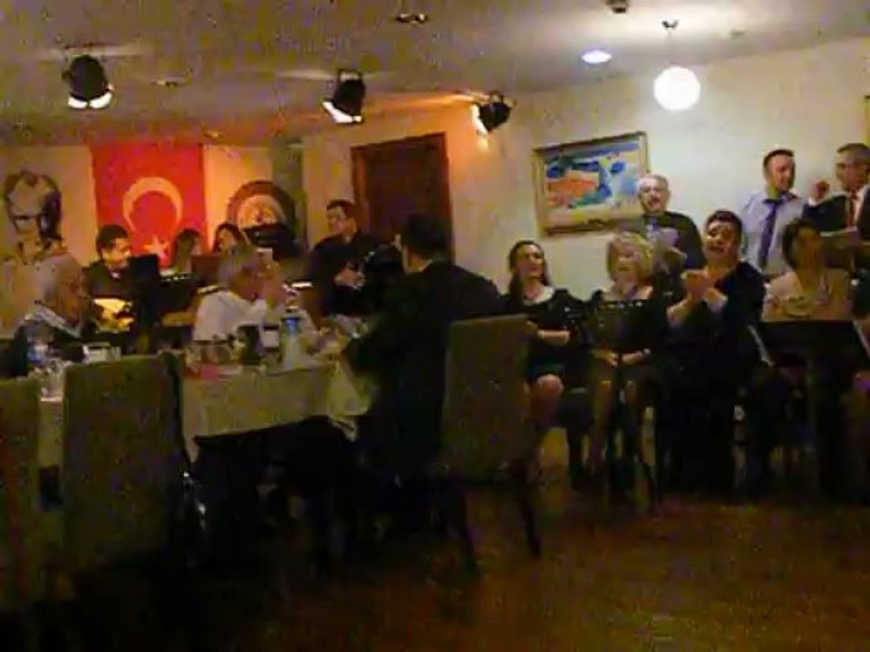 TCMB MENSUPLARI TÜRK HALK MÜZİĞİ KOROSU -YEMEKTE - 17 Mart 2013