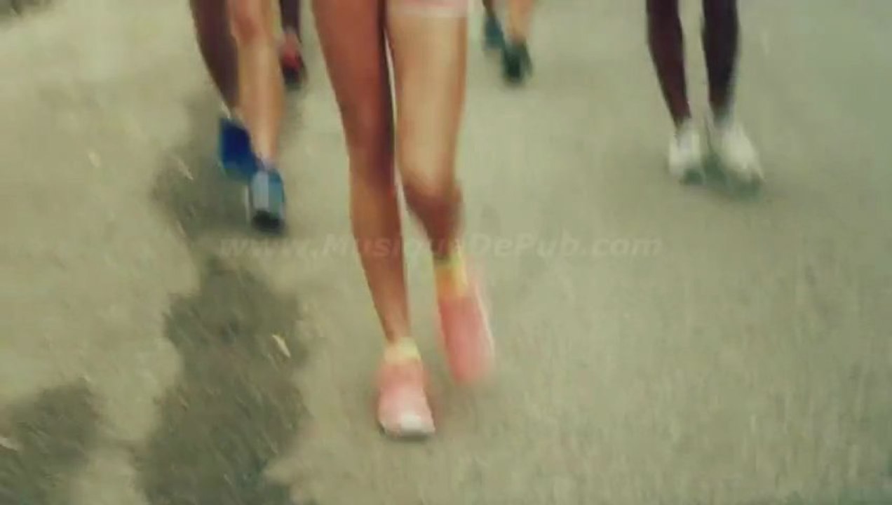 pub Converse 'Shoes are Boring. Wear Sneakers' 2013 [HQ]