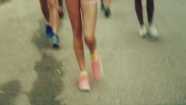 pub Converse 'Shoes are Boring. Wear Sneakers' 2013 [HQ]