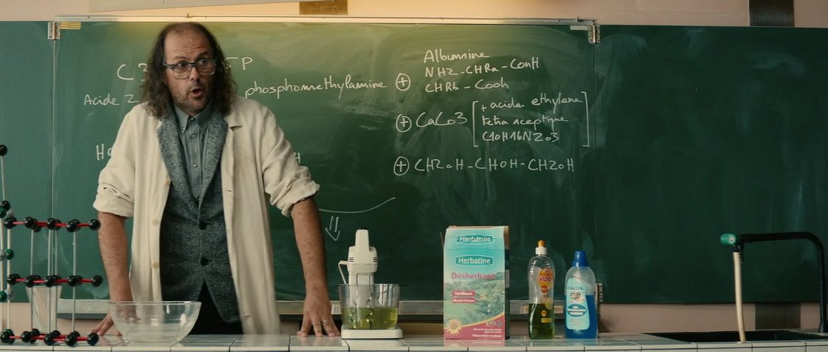 LES PROFS - TEASER 3 - PROF DE CHIMIE - ALBERT (Fred Tousch)