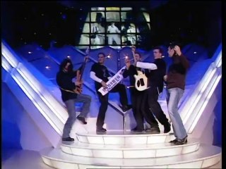 Amadeus - Iznad kolena