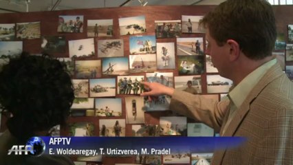 Former US Marine displays Iraq war diaries