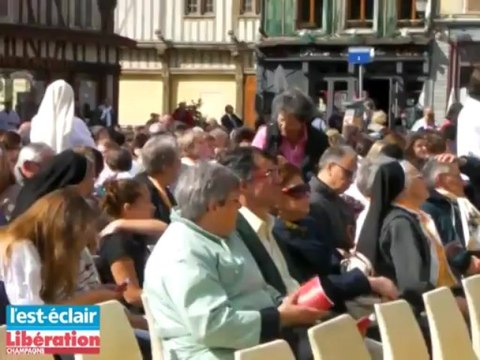 Cérémonie de béatification du père Brisson