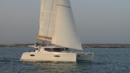 07/01/2013 - Présentation du Helia 44 du chantier Fountaine Pajot en navigation