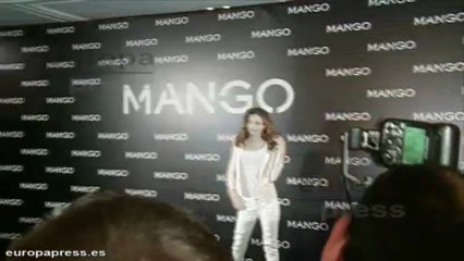 Miranda Kerr, muy sensual para Vogue