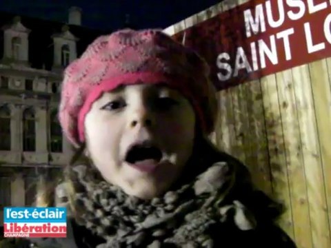 L'histoire des lutins lucioles et lettres au Père-Noël