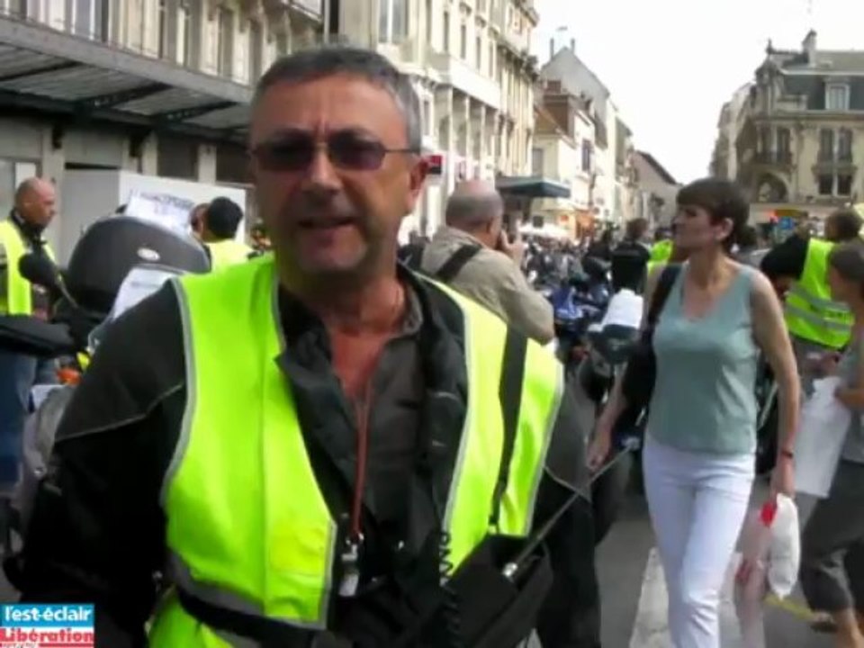 Manifestation des motards dans le centre ville de Troyes