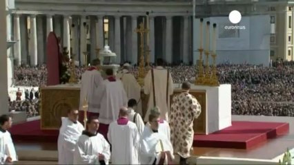 Papa Francis görevini 'iyilik' ve 'şefkatle'...