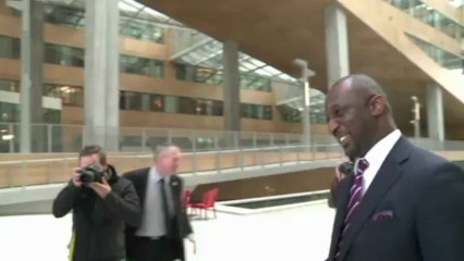 Otages: "les services de l'Etat sont mobilisés", assure Fabius