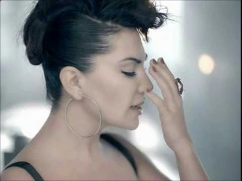 Ebru Yaşar - Yalan Unuttum Seni