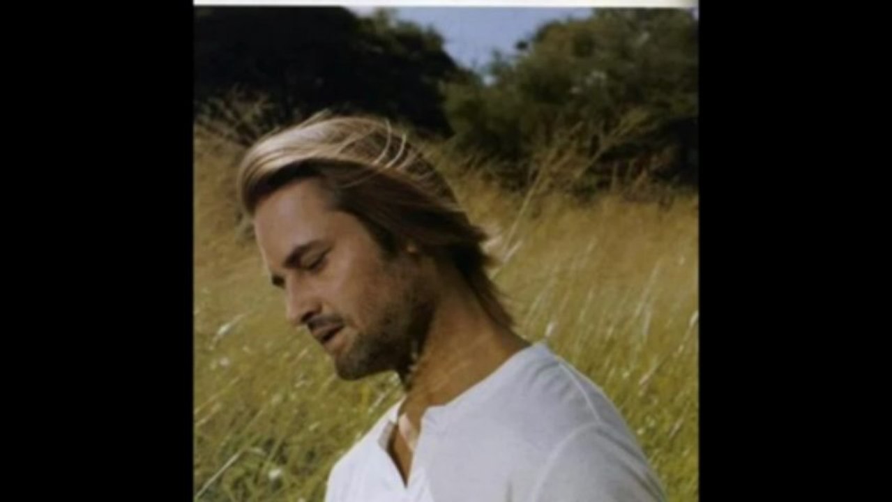 Serdem Coşkun    -  Sustur Gözlerini - YAĞMUR GÖZLÜM