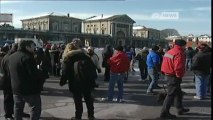 CAVALLI IN PRATO PER PROTESTA